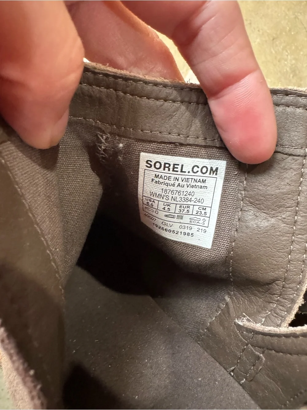 SOREL Cate Cut-Out Waterproof Suede Booties Ash Brown Size 6.5 Pristine